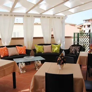 Kenzia ** Olbia