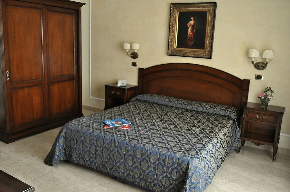 Grand Hotel President Ольбия