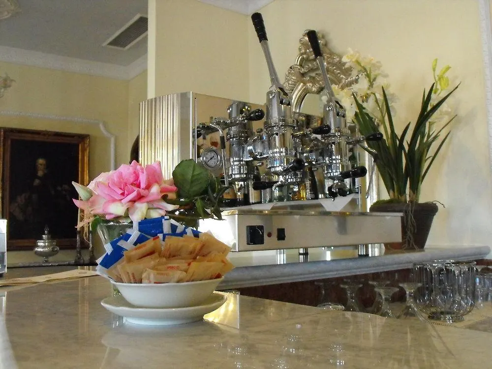 Grand Hotel President Ольбия