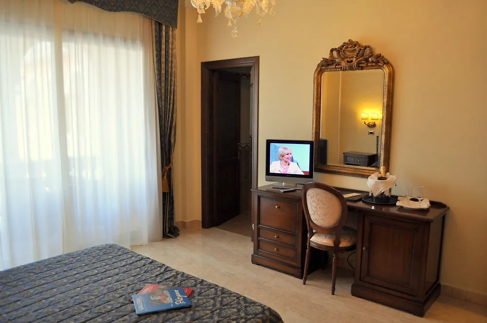 Grand Hotel President Ольбия Италия