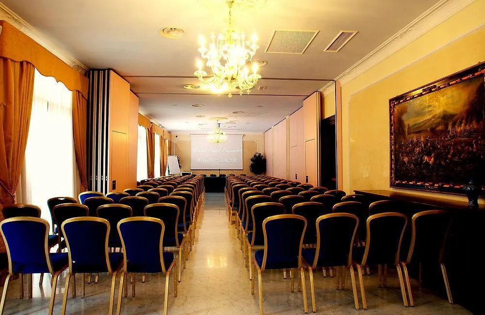 Grand Hotel President Ольбия